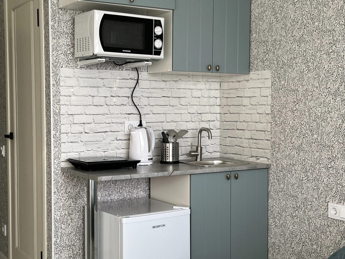 Апартаменты с Видом на Реку