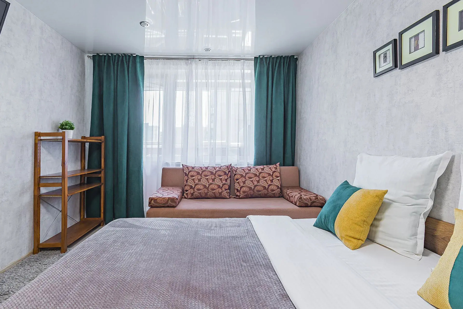 Апартаменты на Зимина