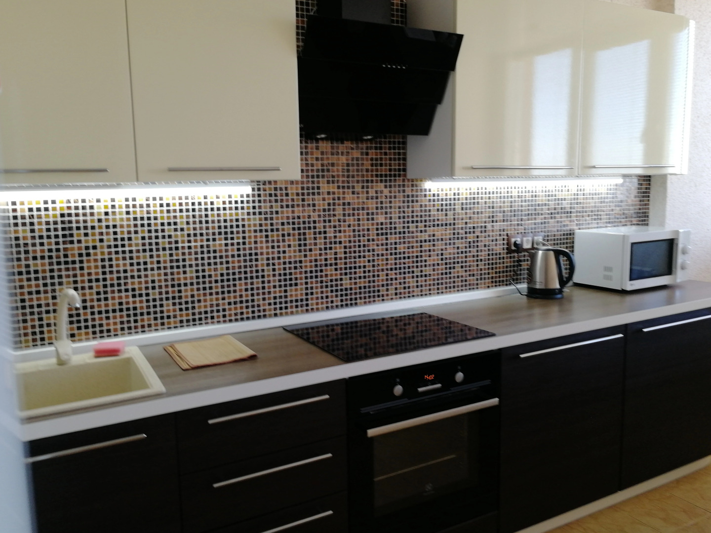 Апартаменты на Лунной 30А