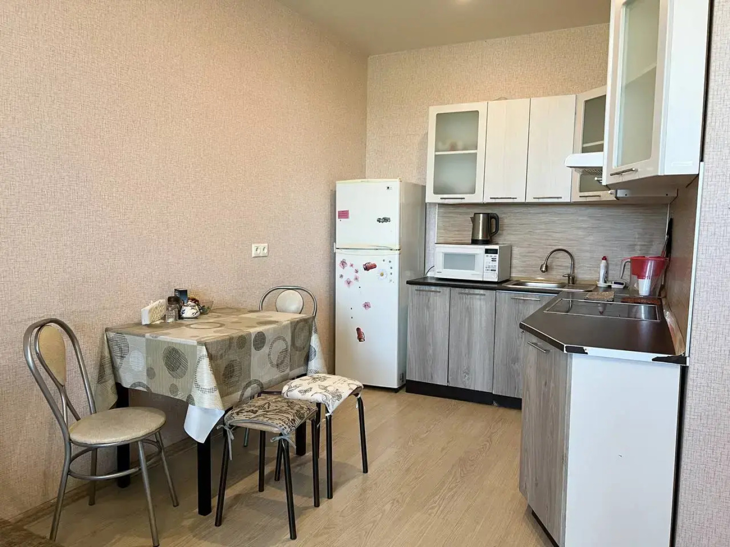 Na Ulitse Akademika Fortova Apartments	