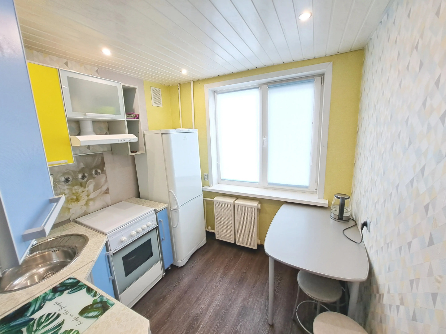 Квартира Двухкомнатная в Краснокамске