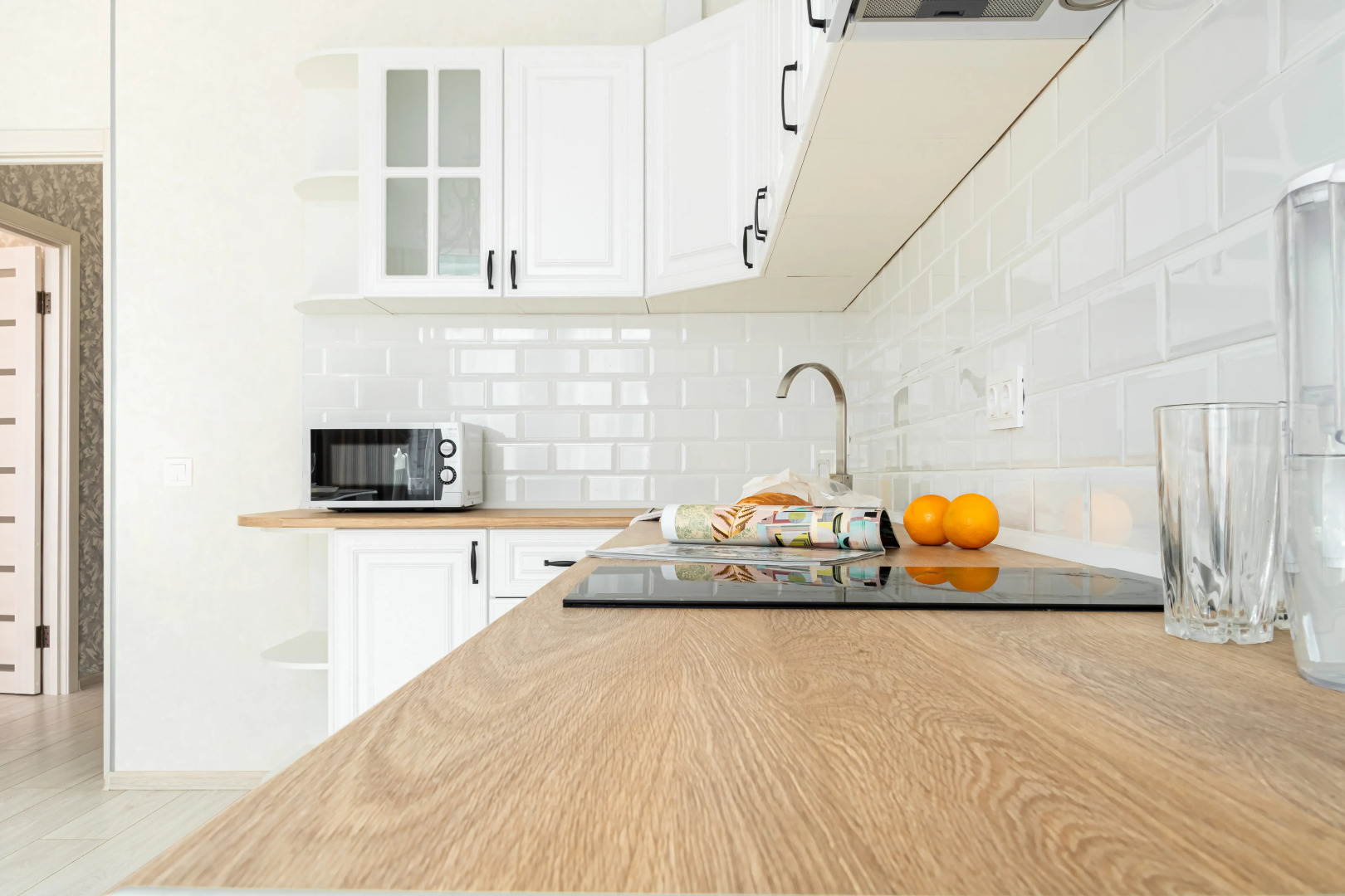 Апартаменты на 17 этаже в светлых тонах с видом на ЖК Тургенев , ФМР, Smart TV, комфорт и стиль by Depart Apart