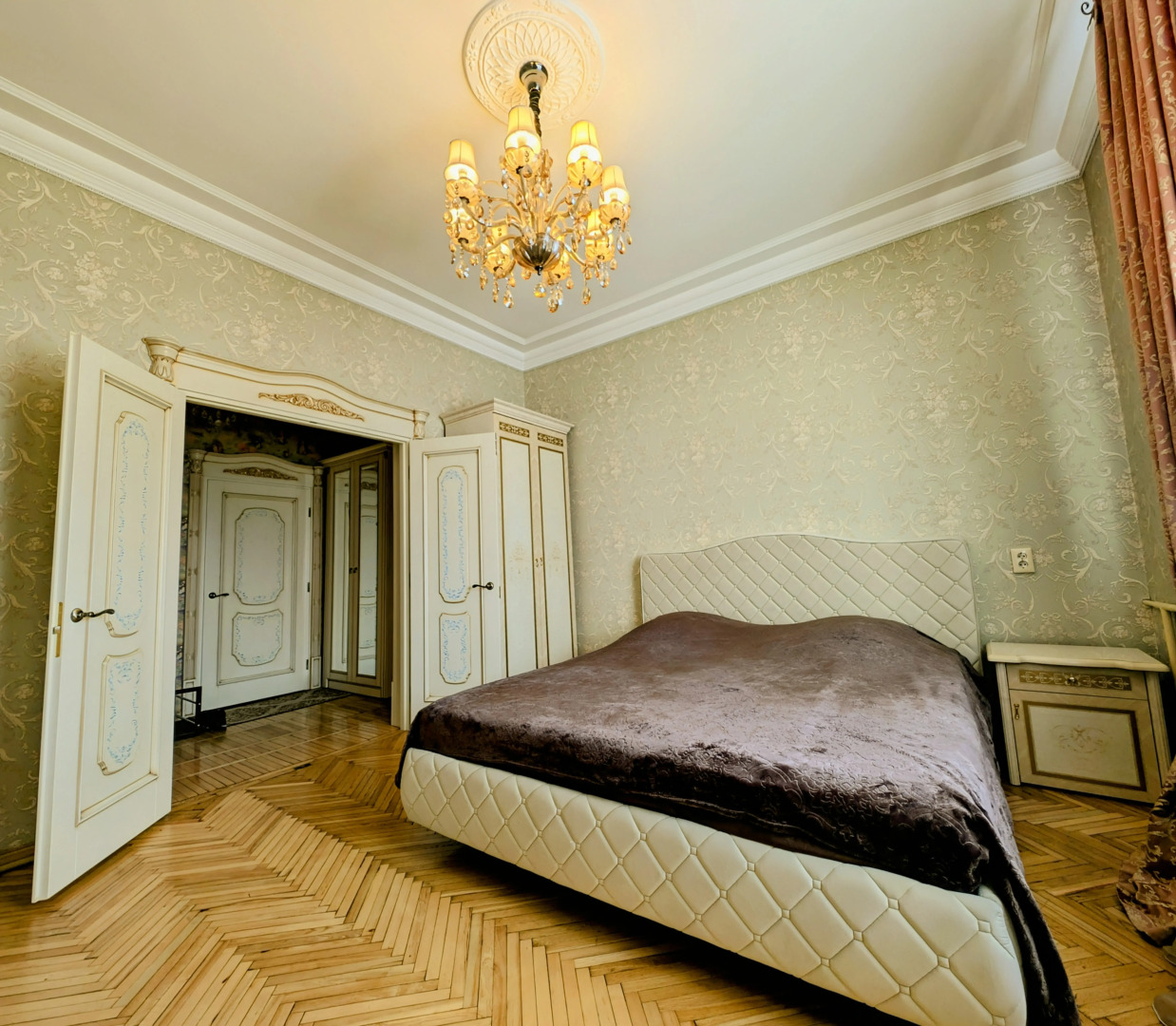 Апартаменты Роскошные в Центре 2к