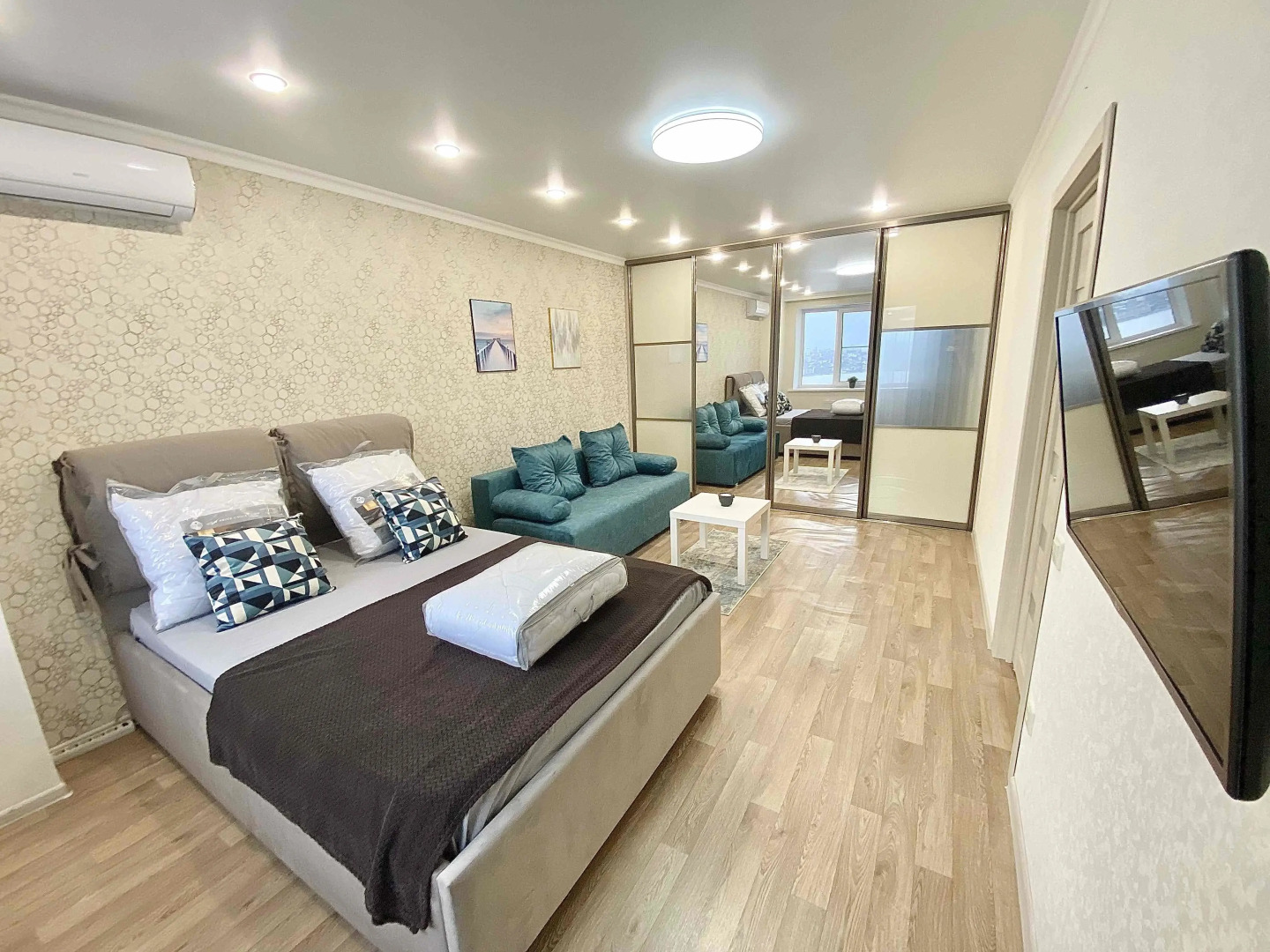 Апартаменты с видом на воду в ЖК Дельфин