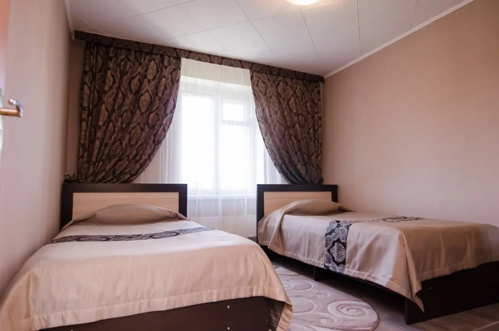 Отель Уралочка