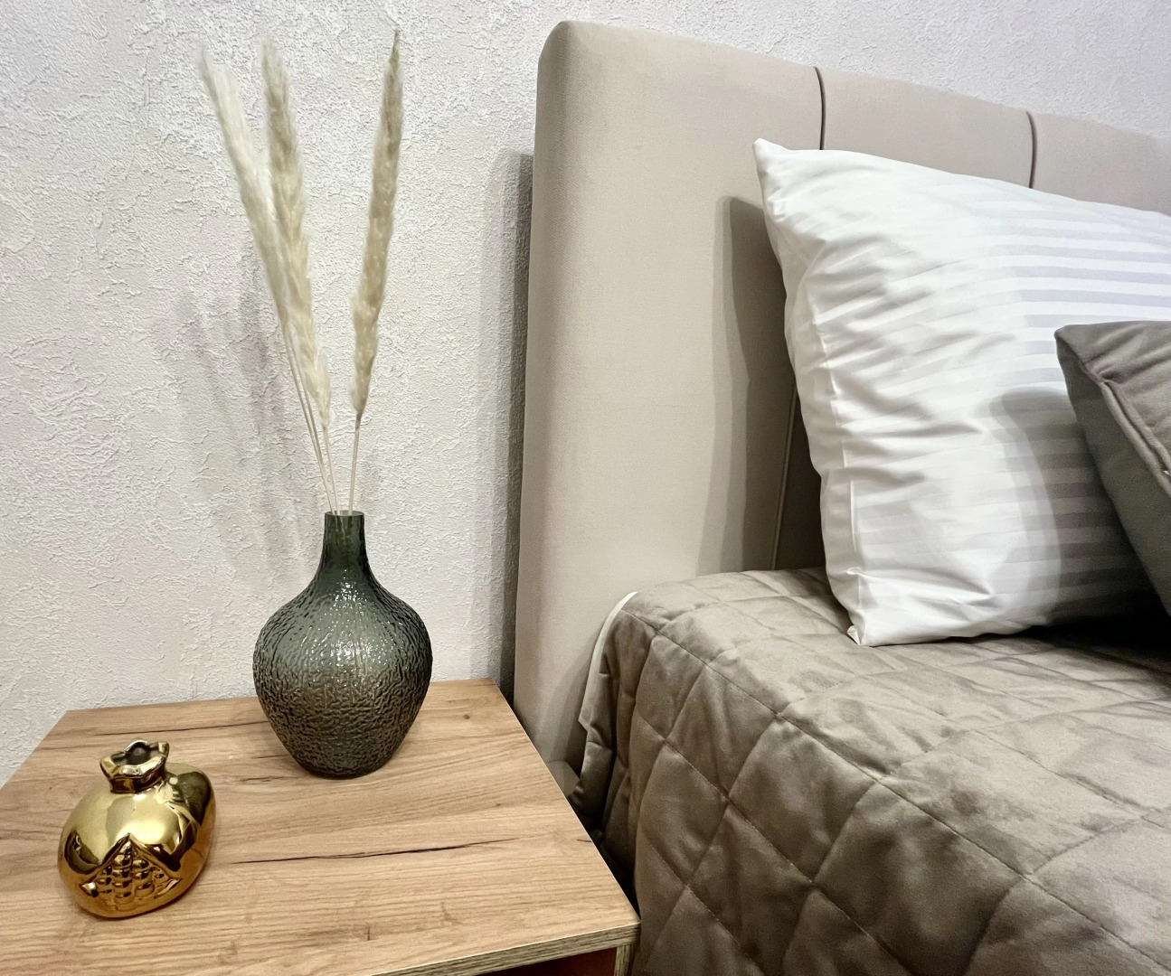 Квартира Неотель рядом с Московским проспектом, трассой М4, ЖК Яблоневые сады