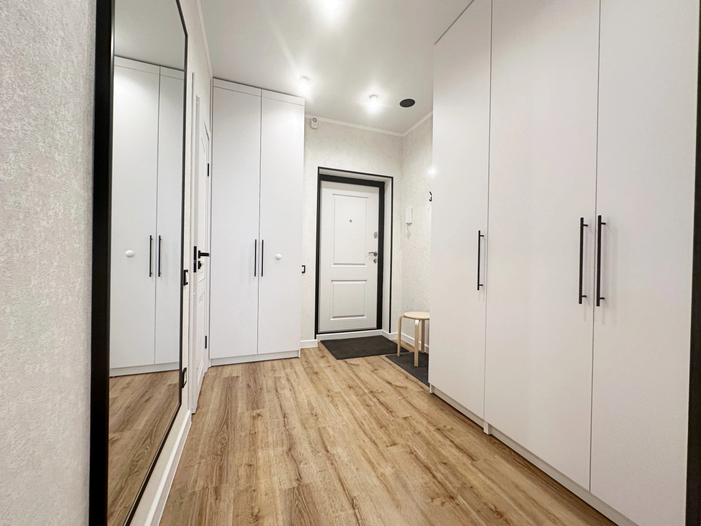 Апартаменты 1-к около ТЦ Парк Хаус