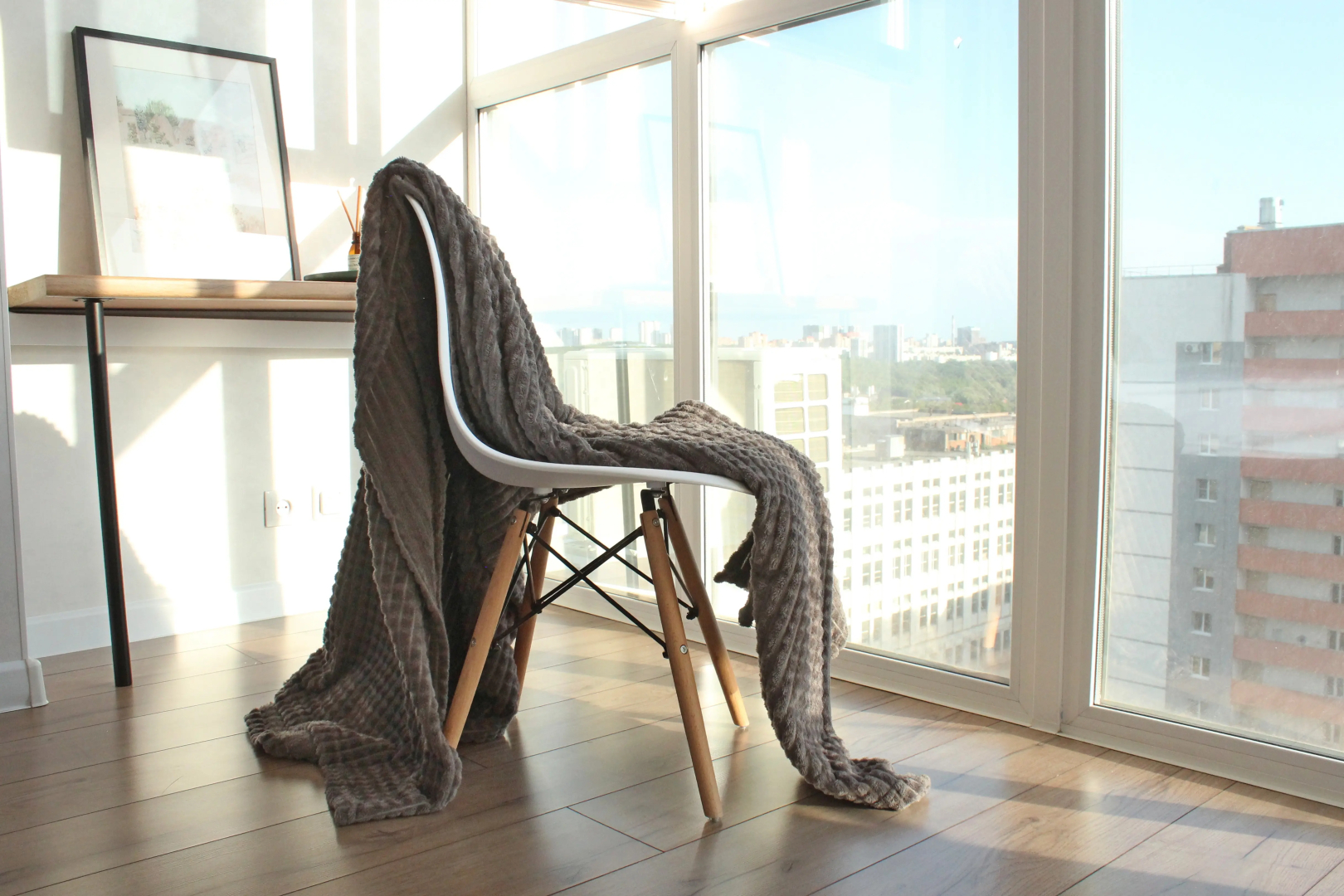 Квартира - студия рядом с проспектом Октября.