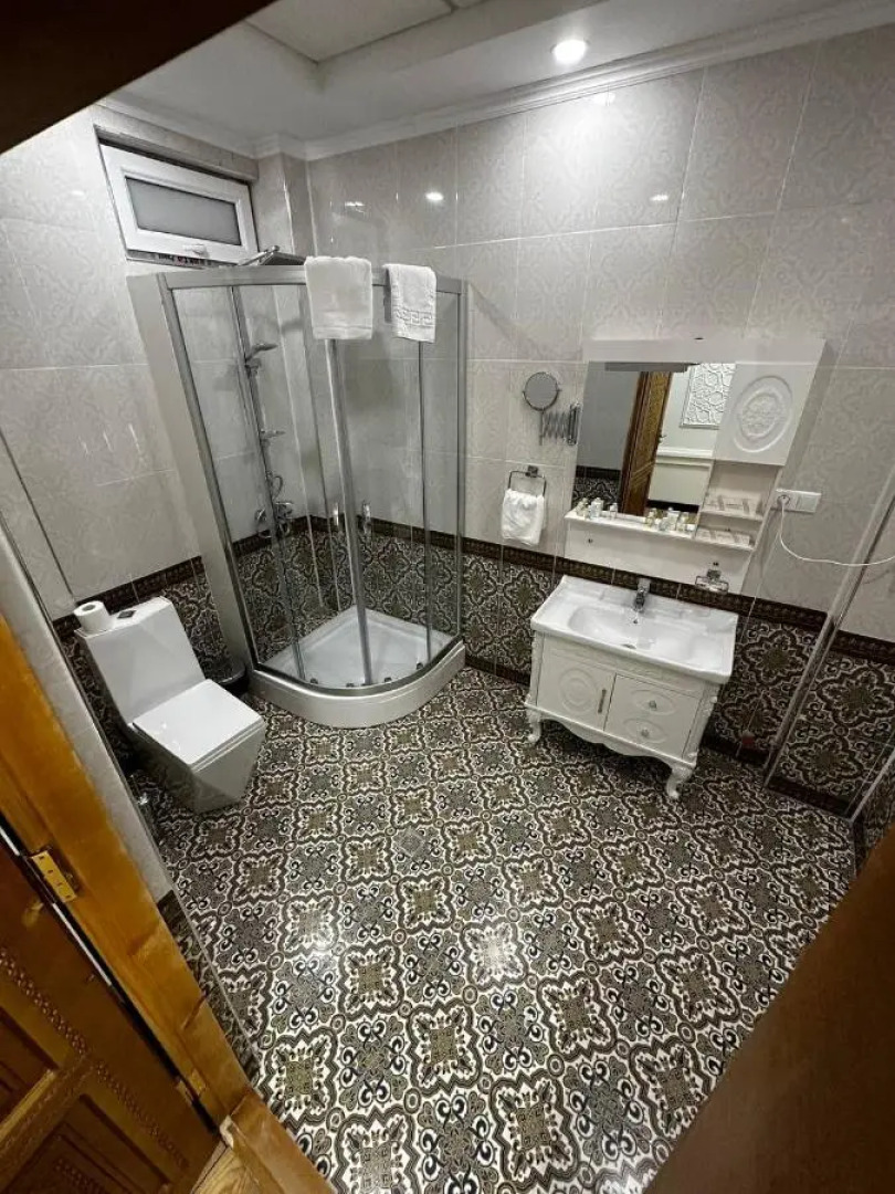 Отель Shahriston