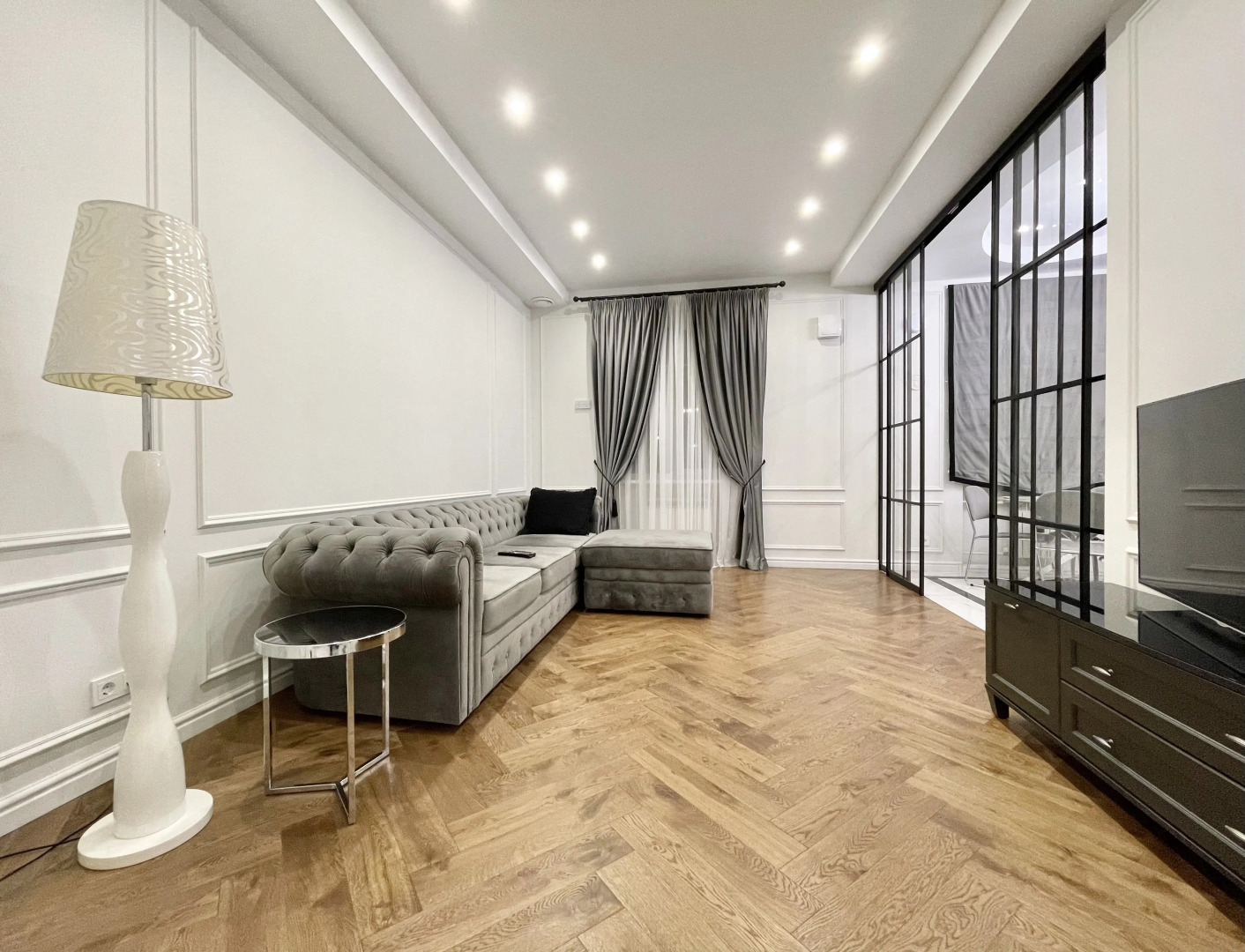 Апартаменты 4-комнатные HomeApart Свердлова, 26