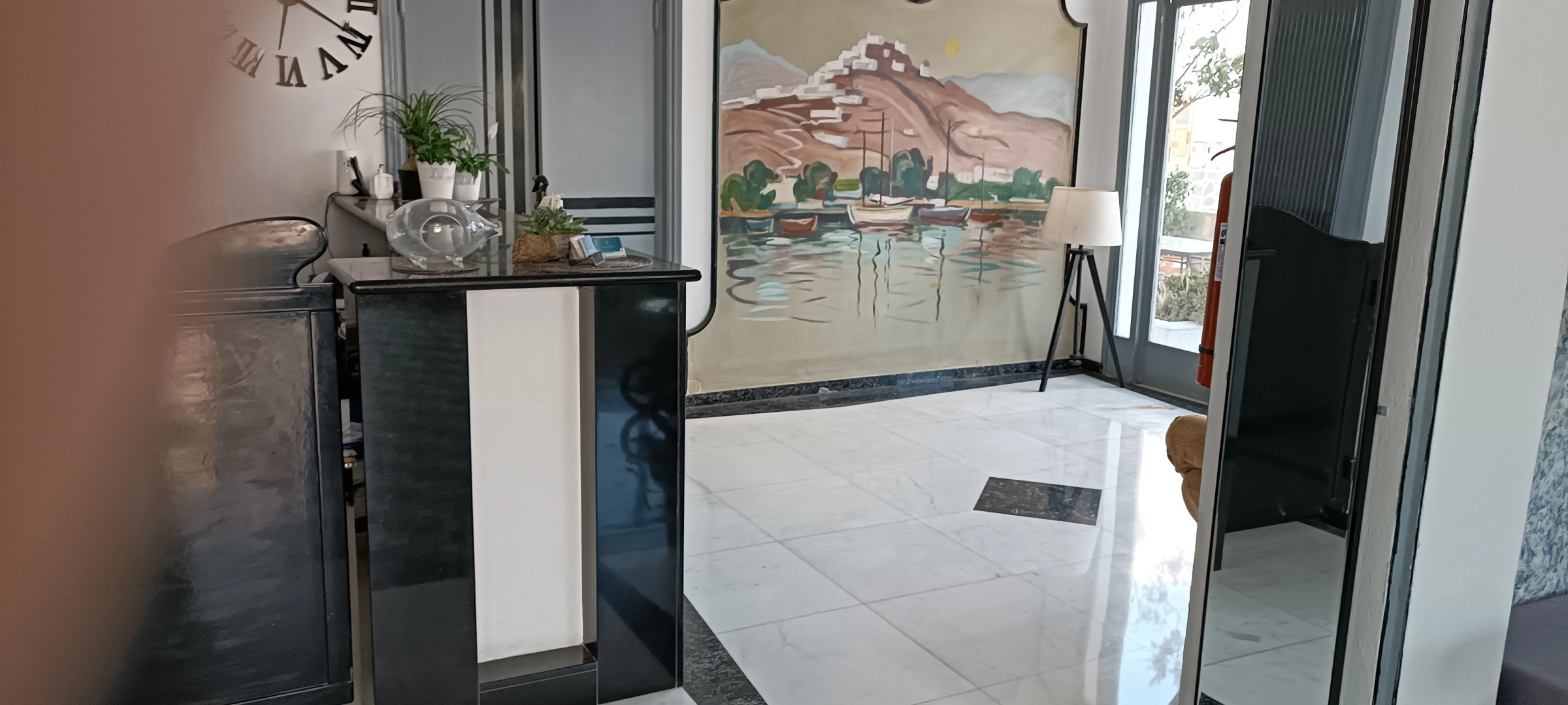 Отель Serifos Beach