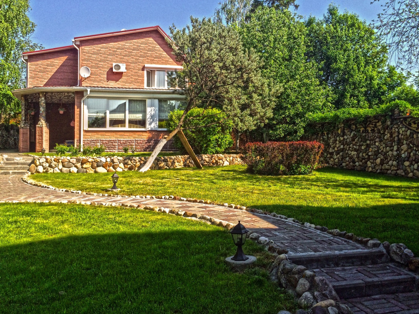 Rezedentsiya Alfyorovo Hotel	