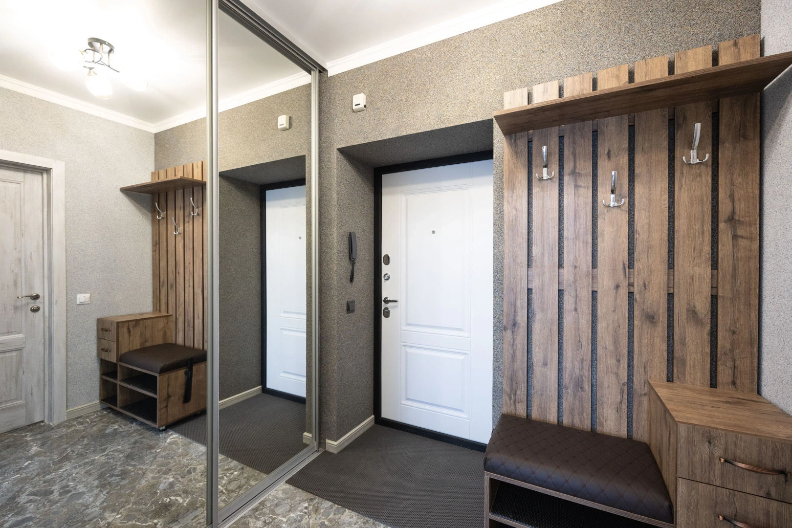 Квартира LovelyHome39 у Парка Кроне