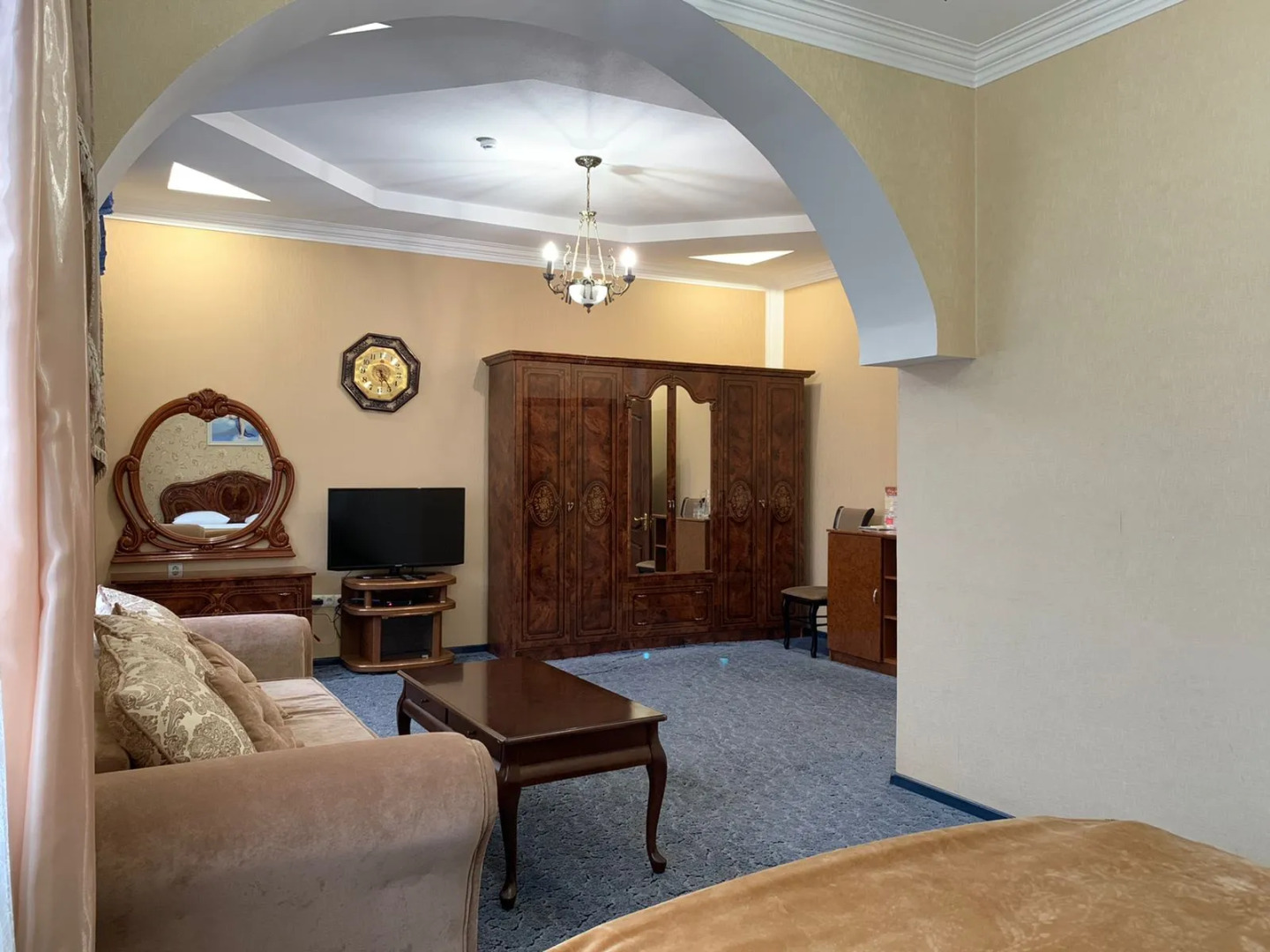 Отель Снежная Королева