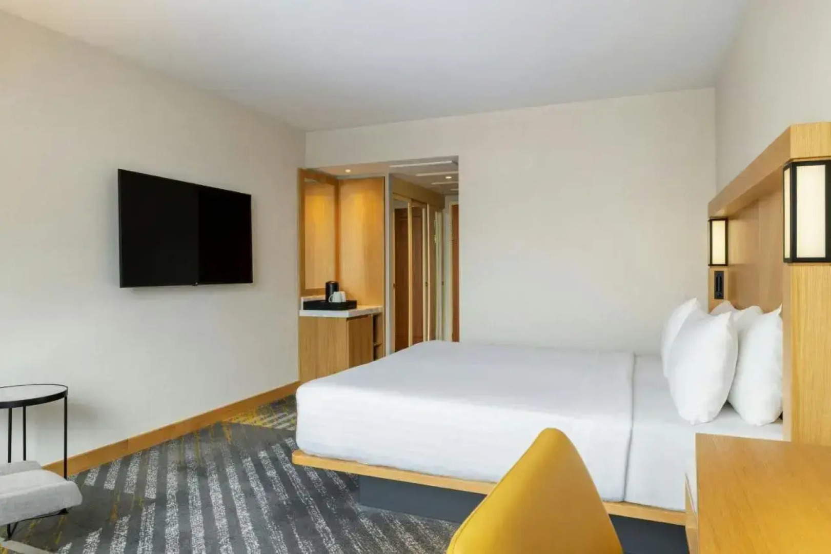 Отель Courtyard by Marriott Tbilisi