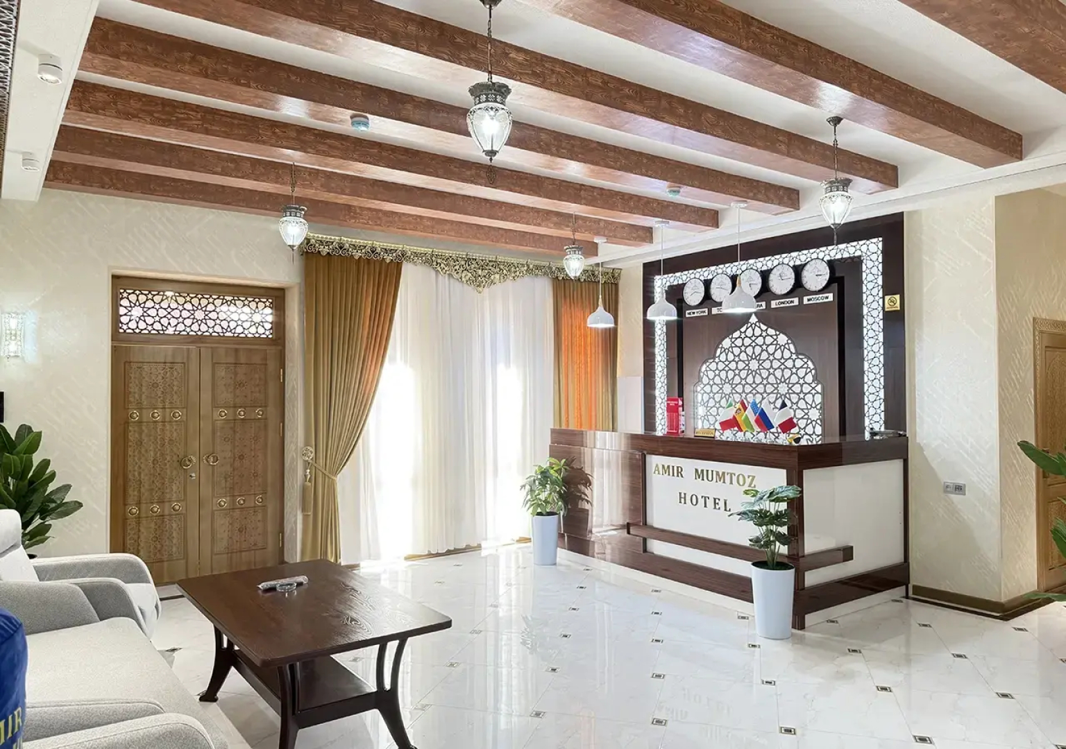 Отель Mumtoz East