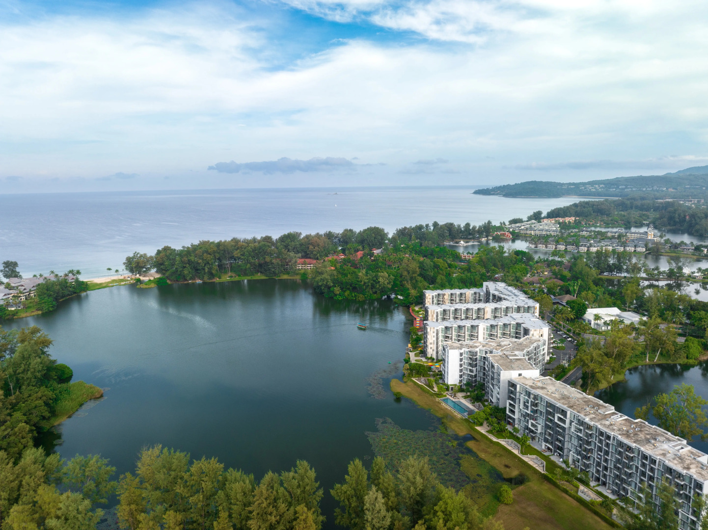 Апартаменты Cassia Residences by NLA