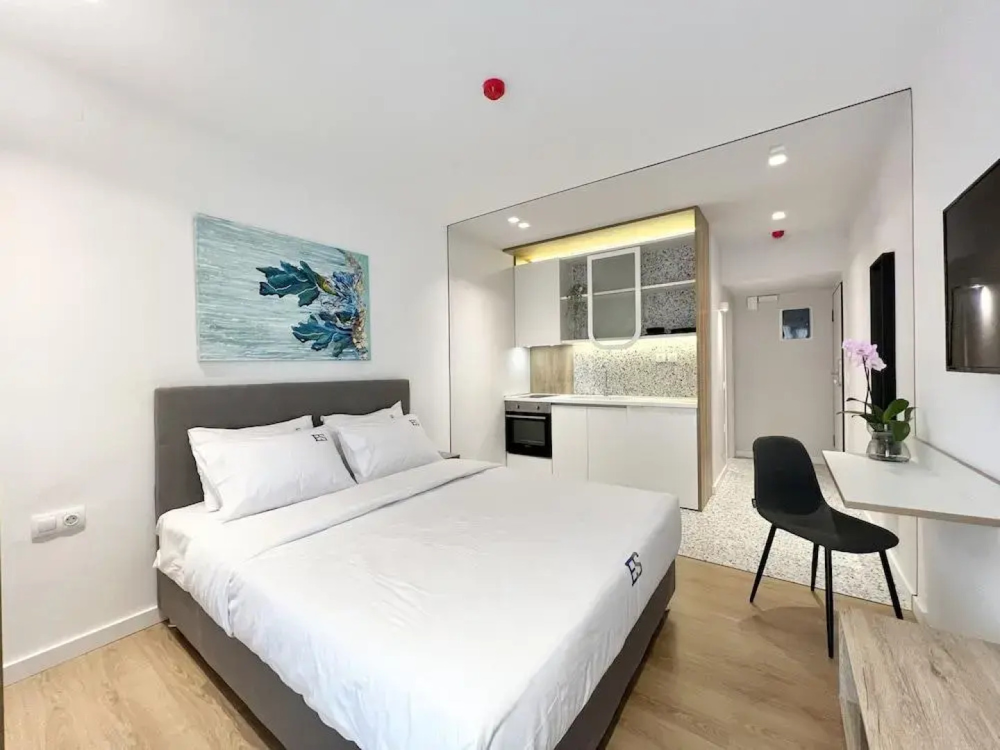 Апарт-отель Elephant Suites