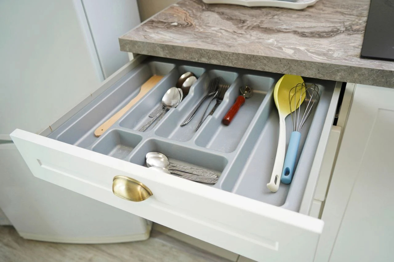 Квартира с диванчиком в новом районе у ТЦ Глобус