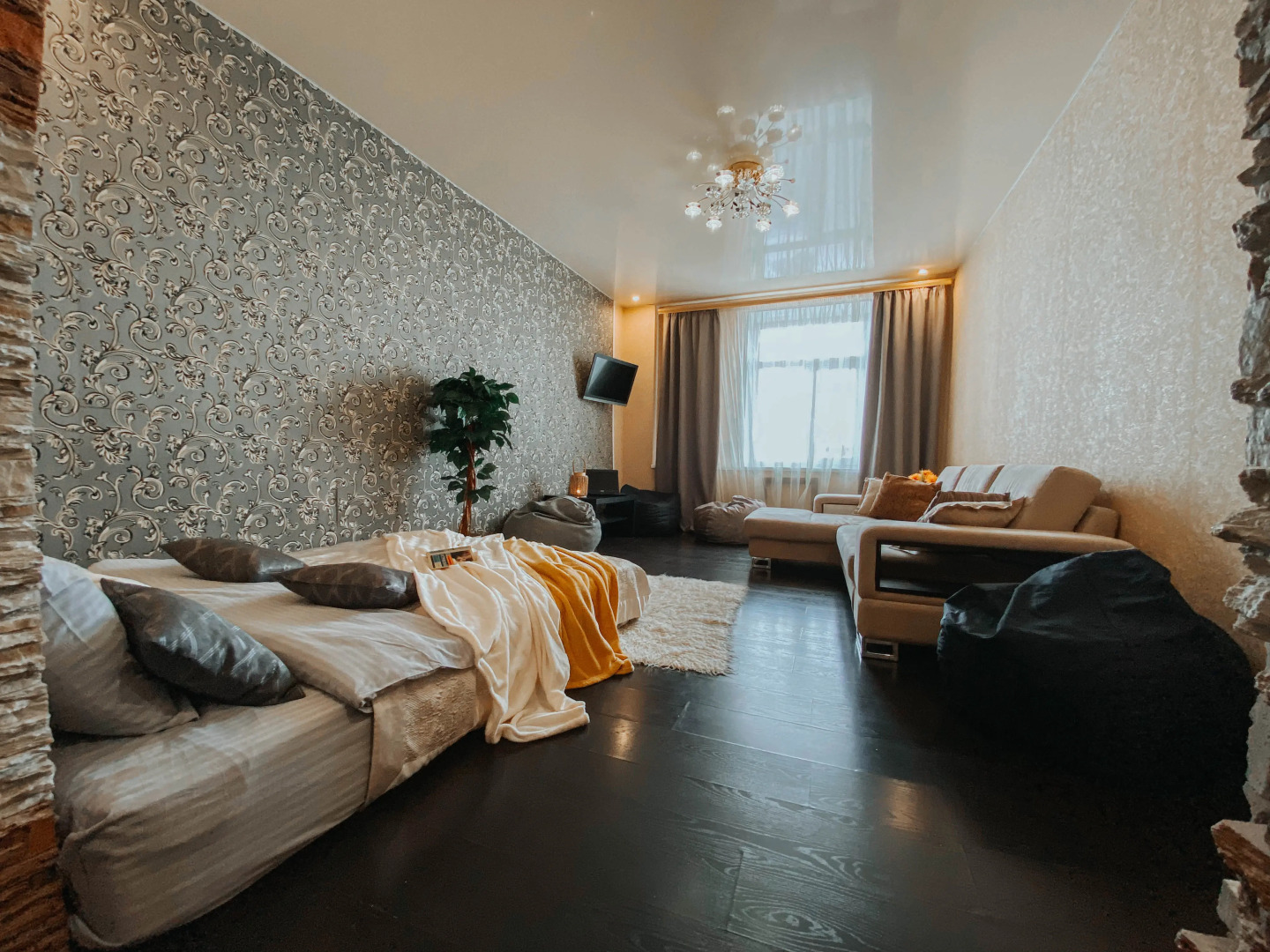 Апартаменты с видом на Волгу в центре города