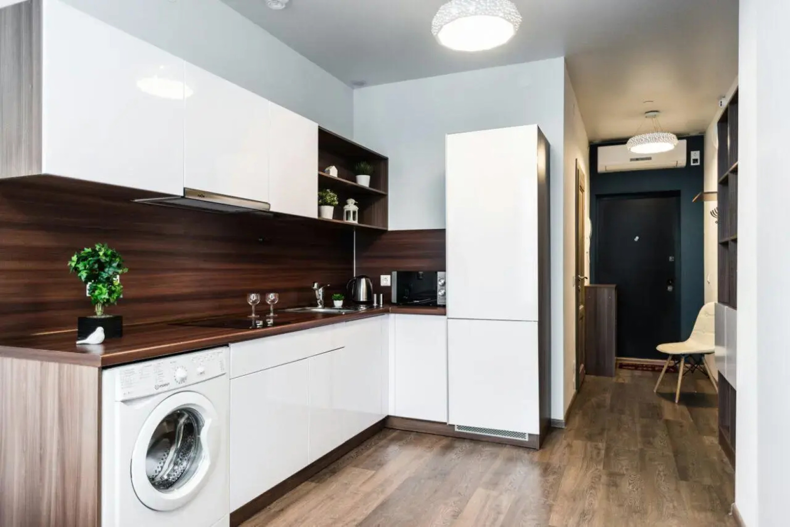 4 Апартаменты RADIUS Малышева 42А (09)