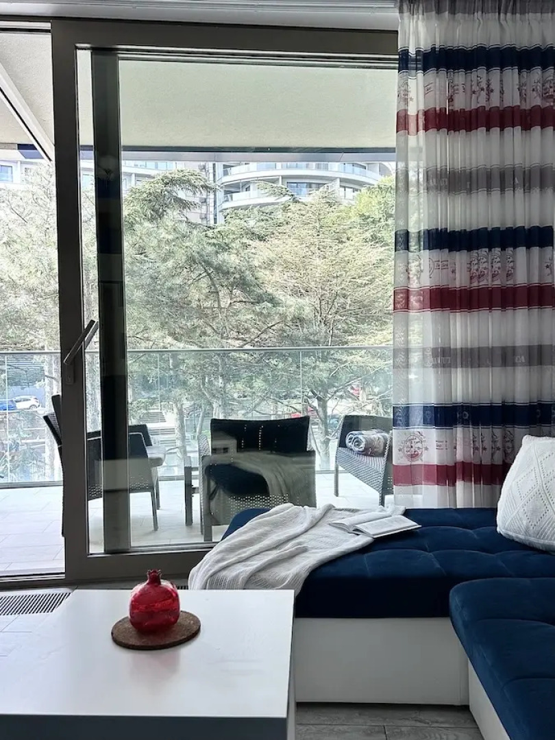 Апартаменты Статус в ГРК Зазеркалье 1