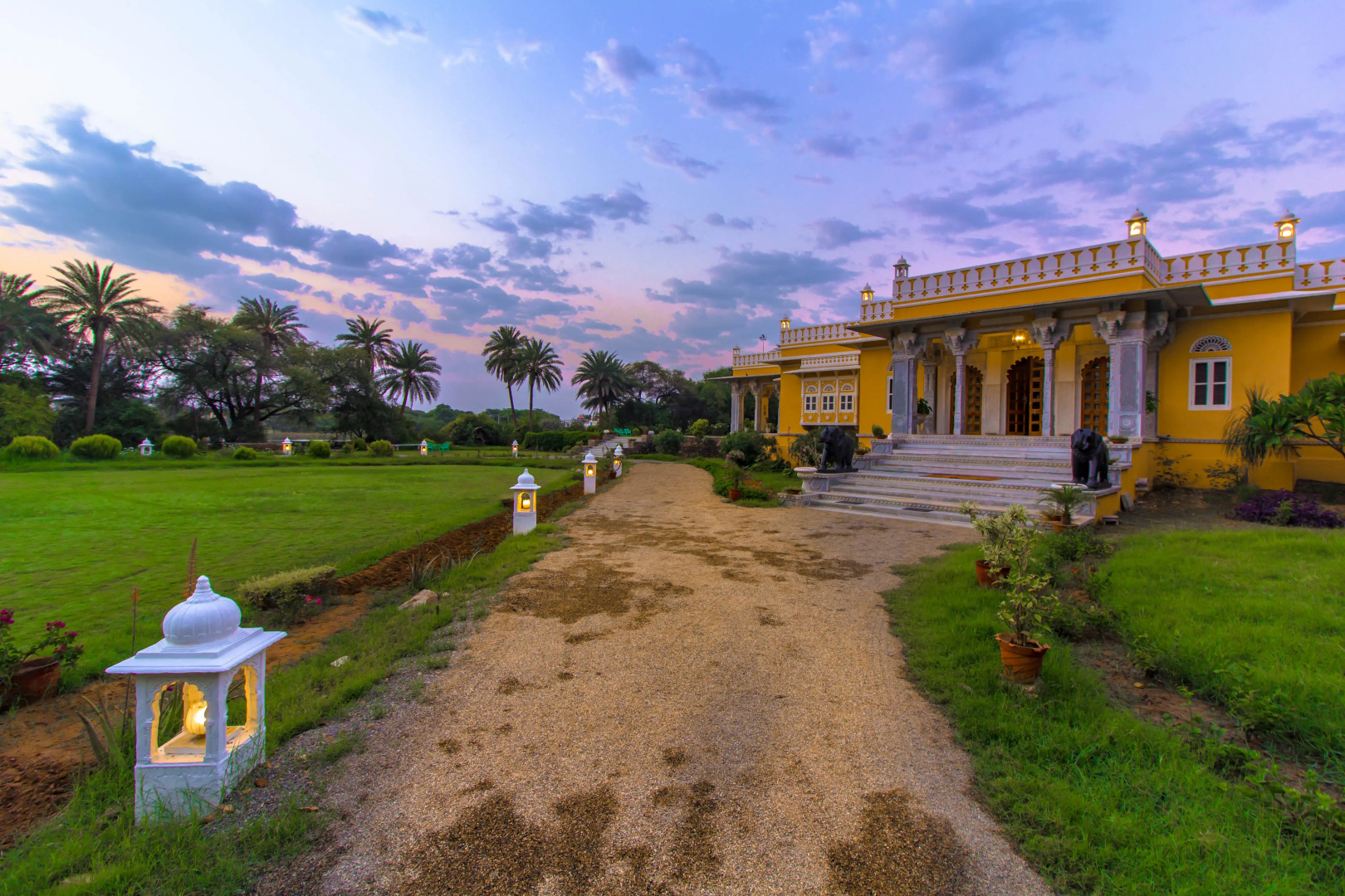 Отель Dev Shree Relais and Châteaux Luxury Deogarh