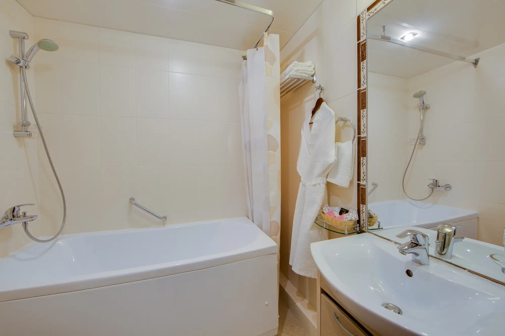 Отель Анапа Лазурная