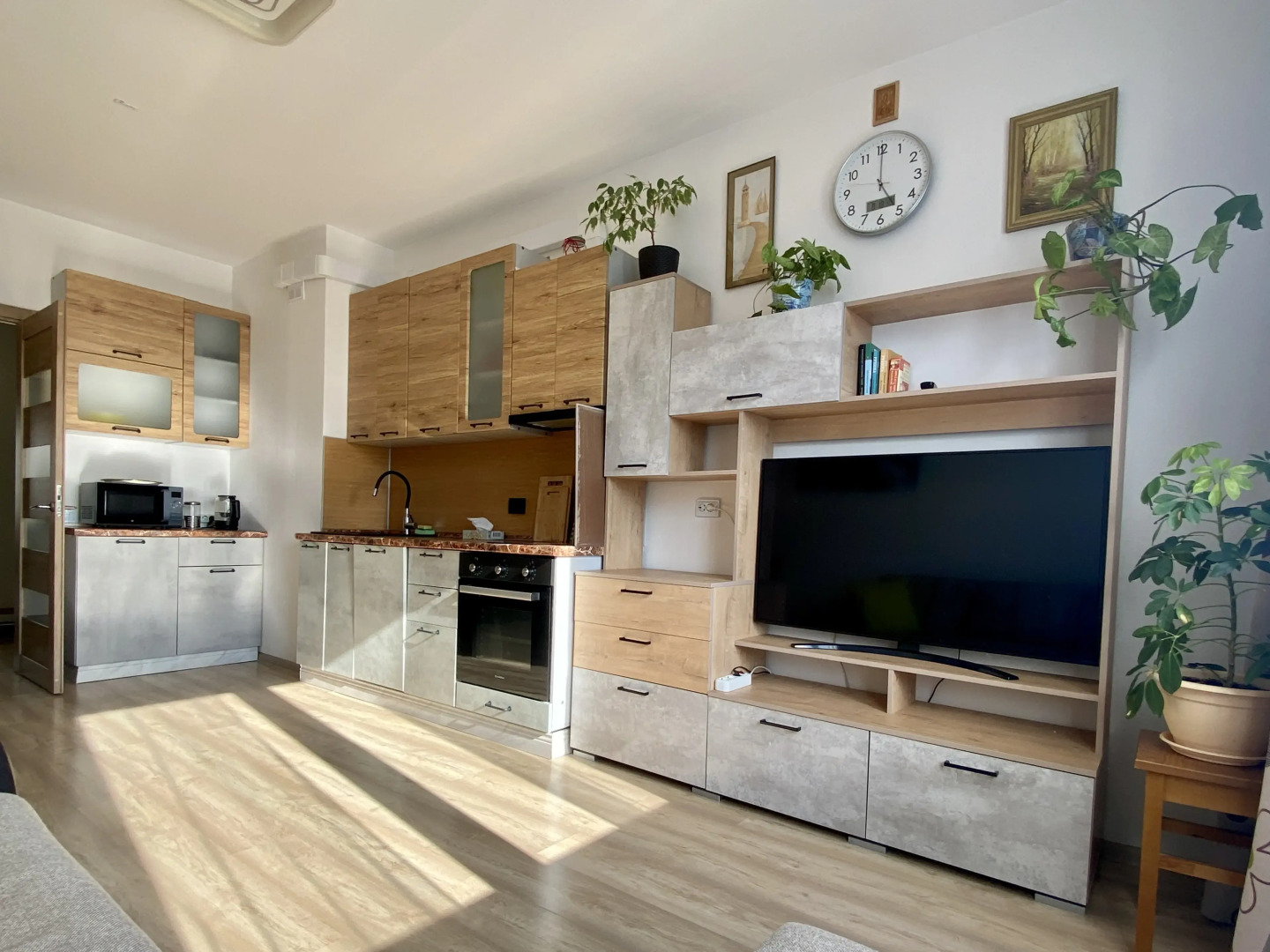 Квартира InRoomSPb на Евгения Шварца 11