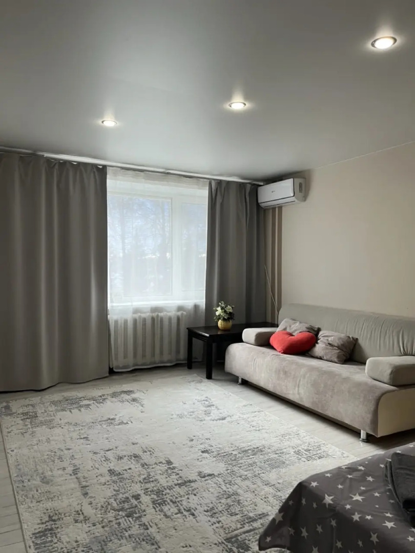 Апартаменты LOYAL' Ь Горошникова, 72