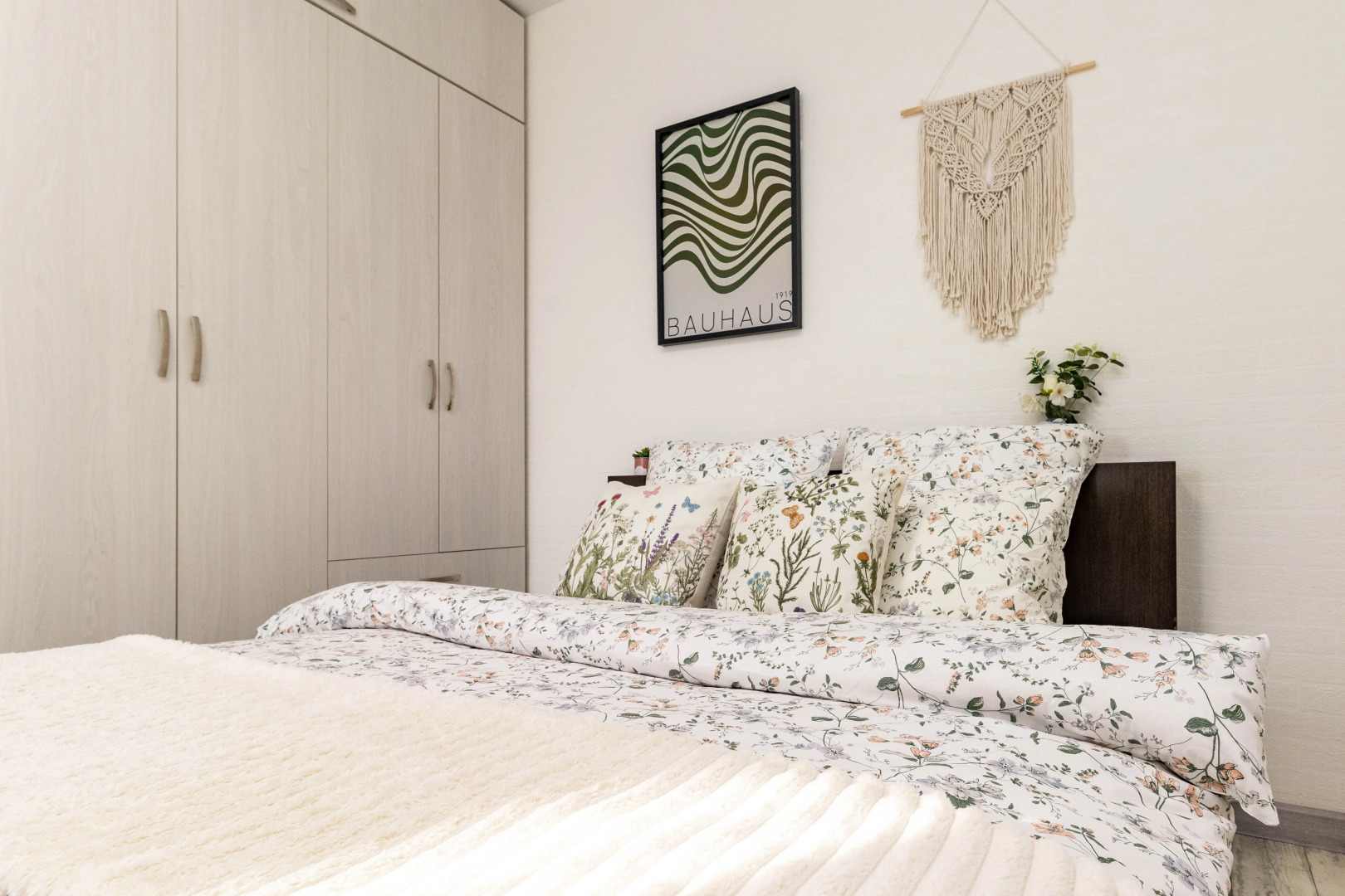 Квартира университетская 49