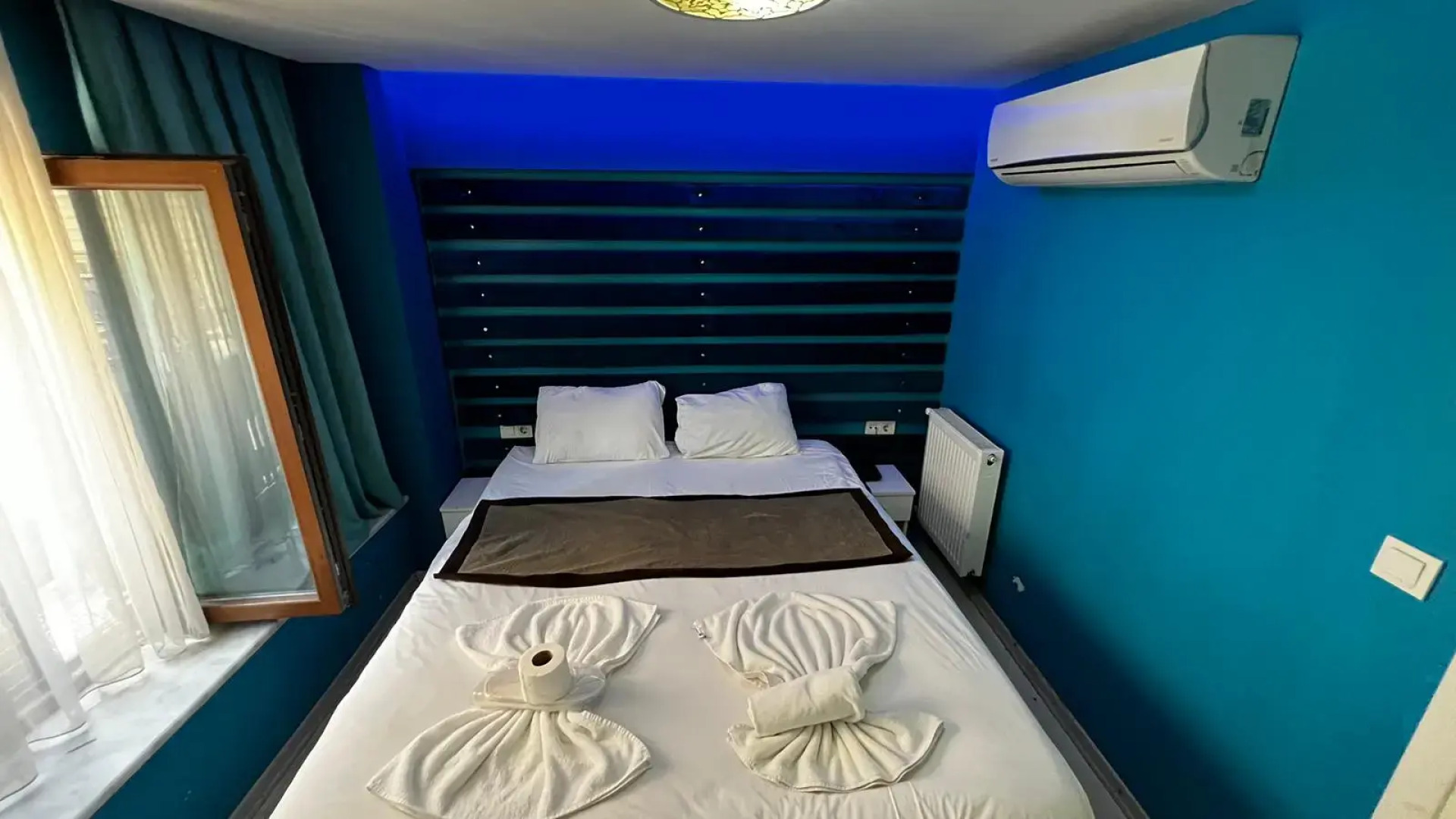 Отель Moon Blue