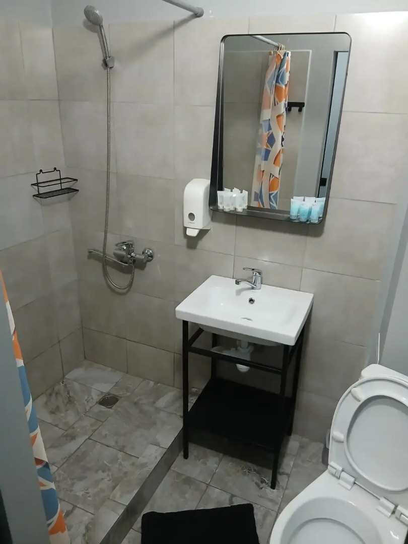 Отель Тахар