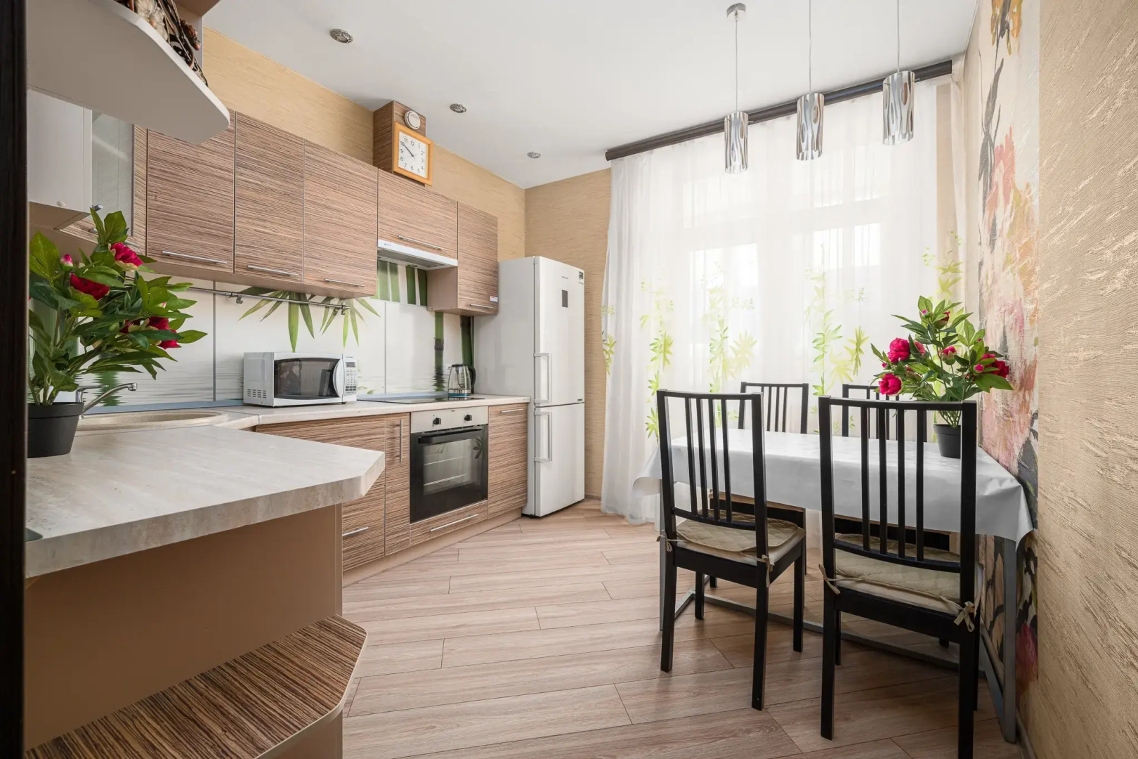 Апартаменты Тут живут | Восточно Кругликовская 20