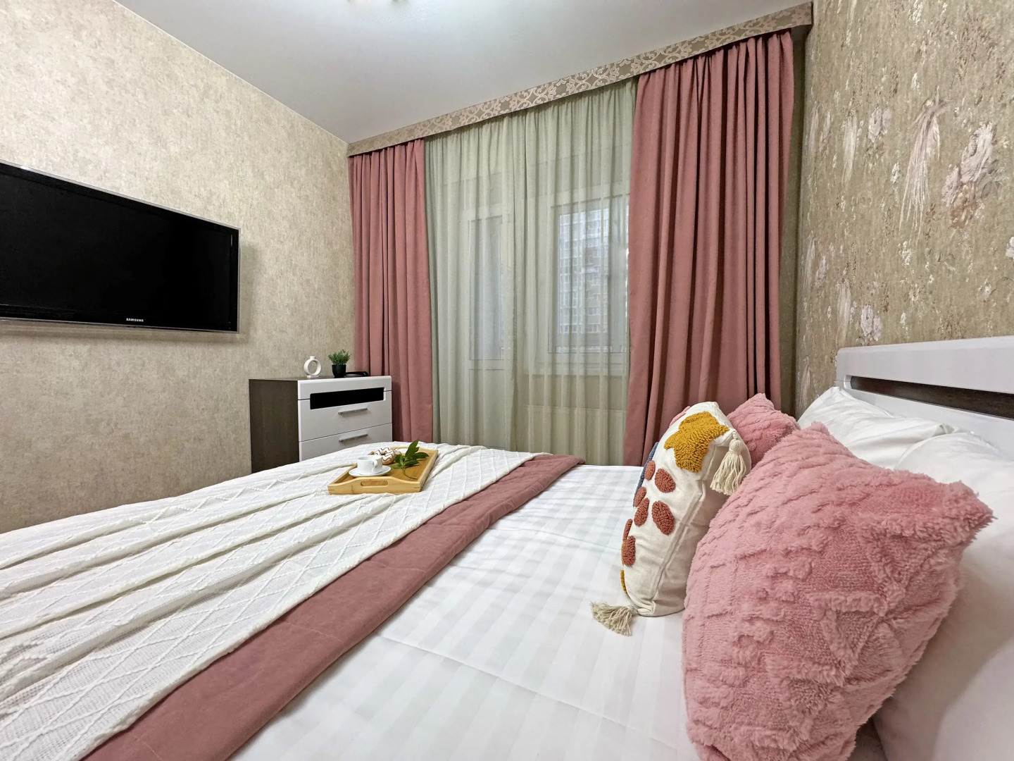 Апартаменты «Атмосфера» | Розовая Соната — Нежность В Каждой Детали