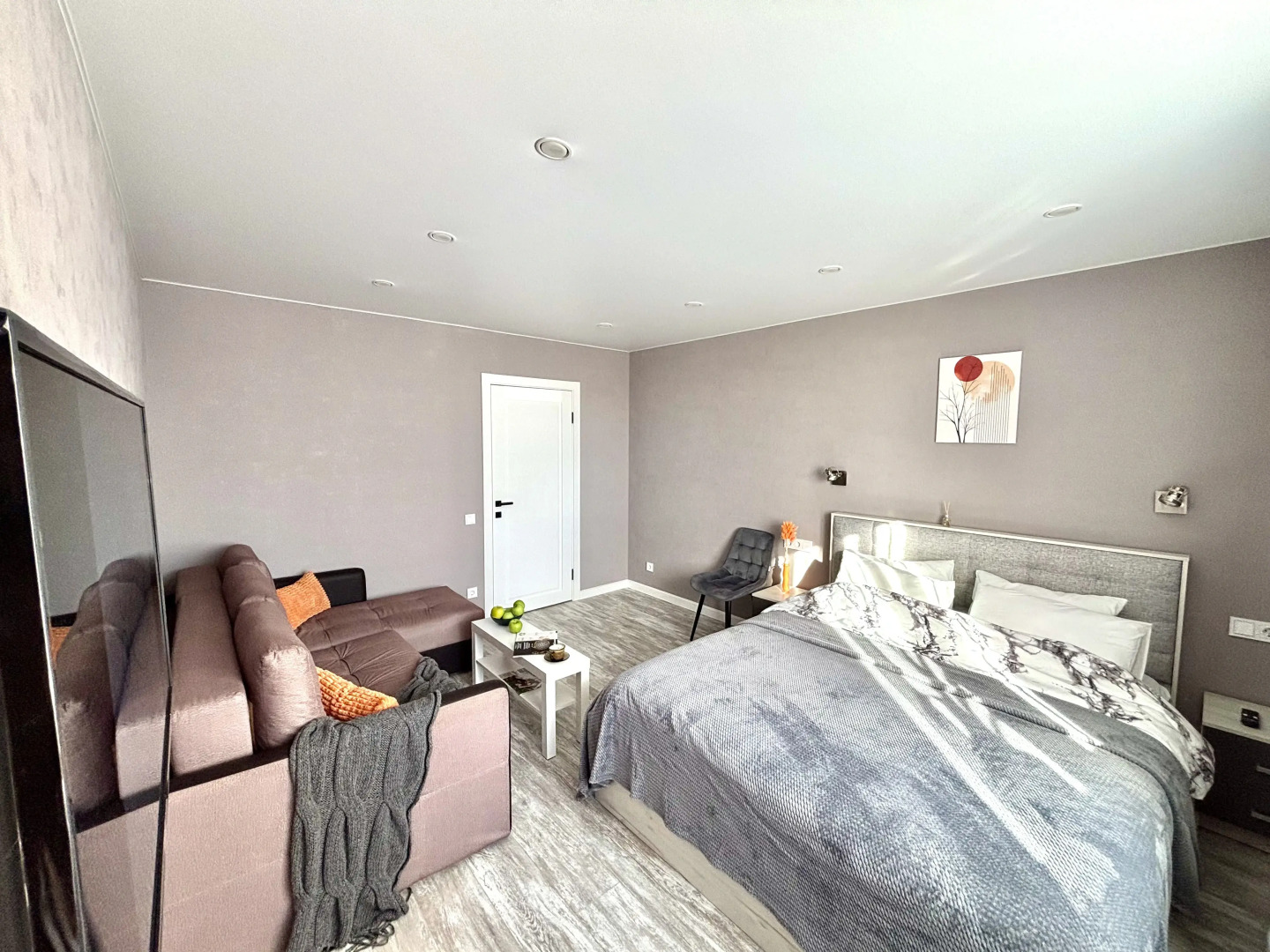 Апартаменты с дизайнерским ремонтом  возле Калужских Терм и рядом с Музеем Космонавтики