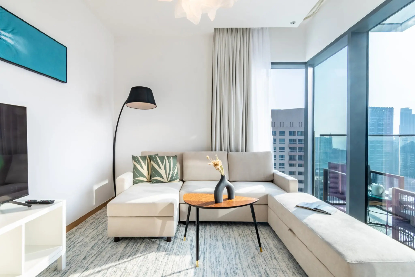 Апартаменты Welcome Home in Vida Residences
