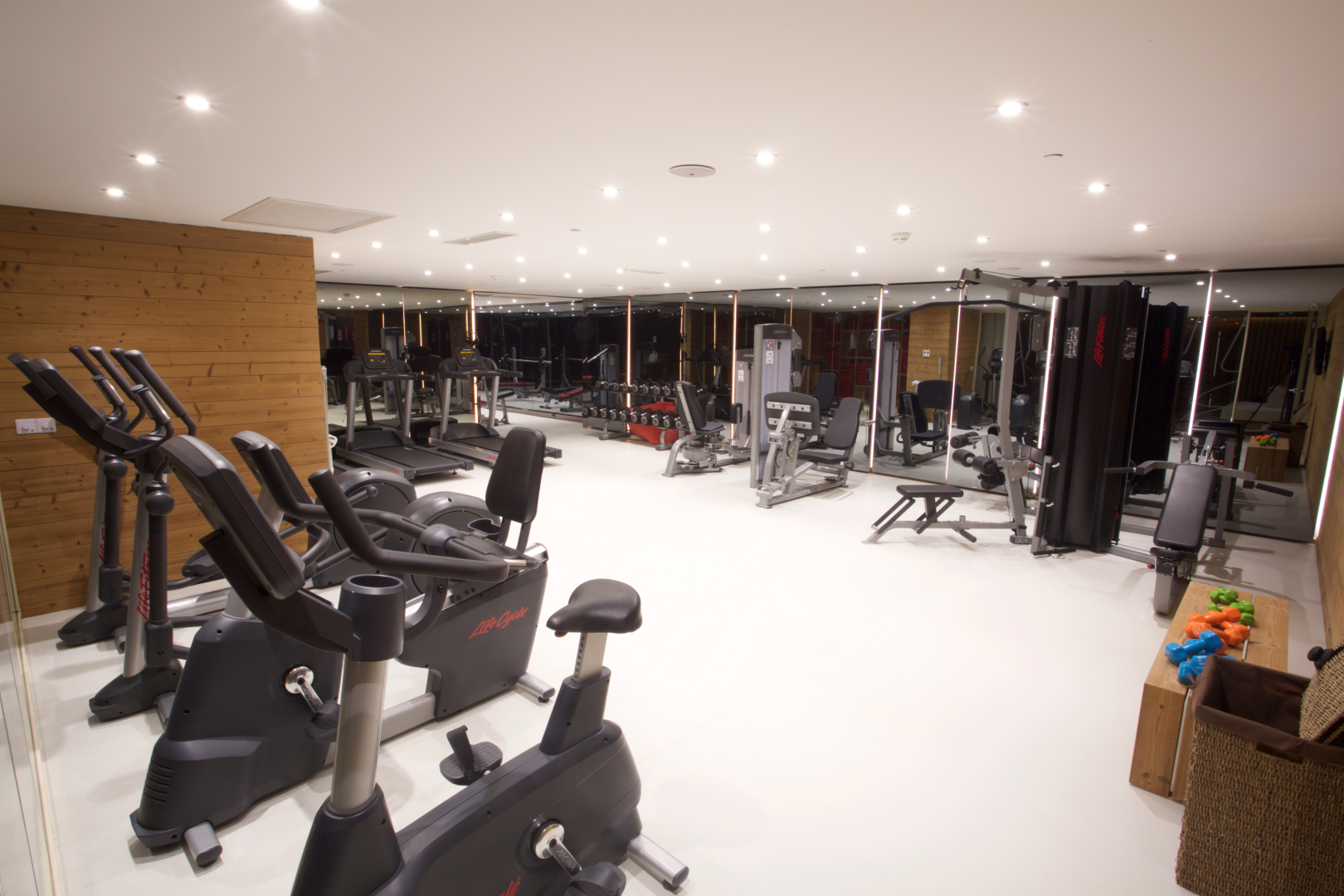 Отель Dosso Dossi Downtown