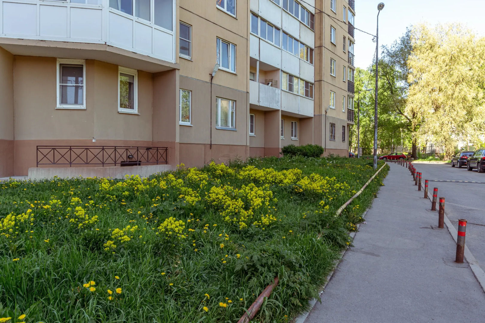 Квартира с балконом у госпиталя ветеранов