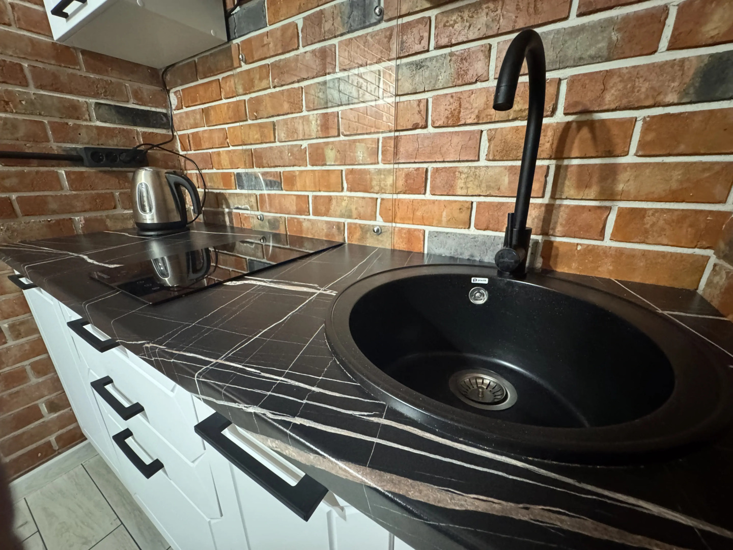 Апартаменты Азов лофт с видом на море