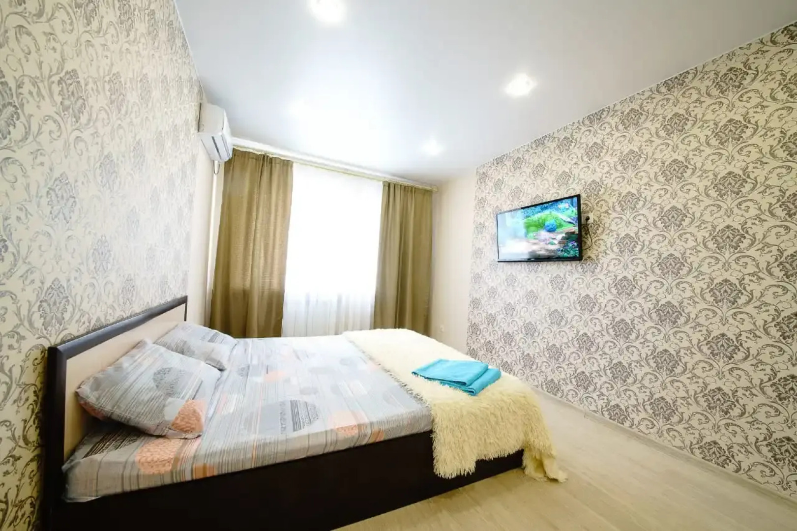 Апартаменты на Симбирцева 40а