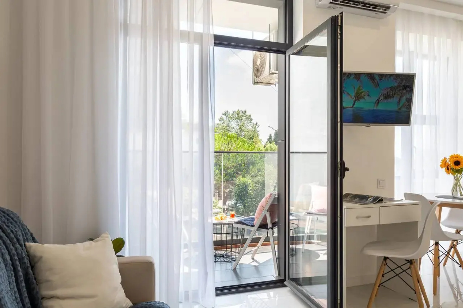 Апартаменты Фестивальный Lamare 2 с Балконом Рядом с Парком Дендрарий