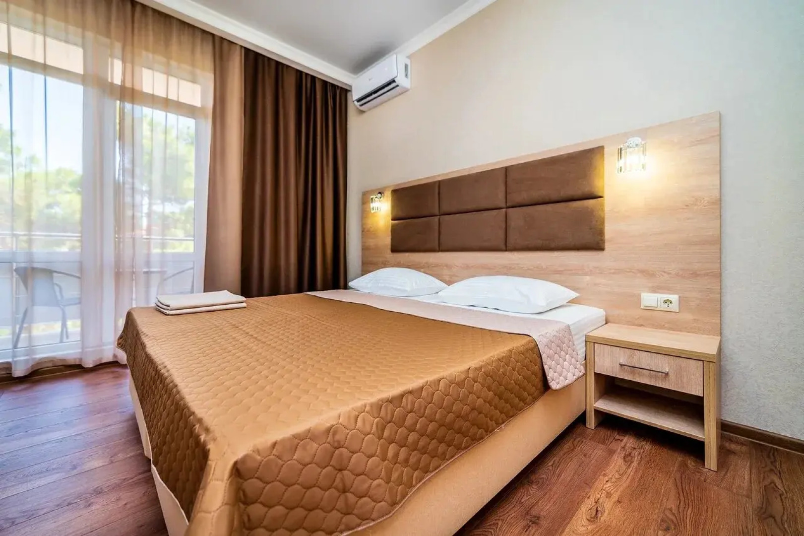 Отель Анжелика