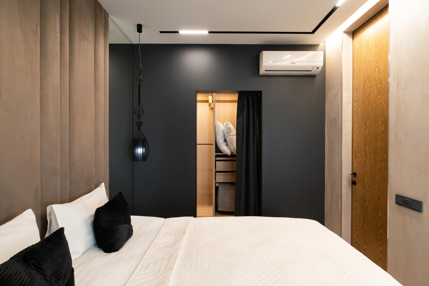 Апартаменты Lalapart Future House смарт-пространство с дизайнерской отделкой в ЖК Лайнер