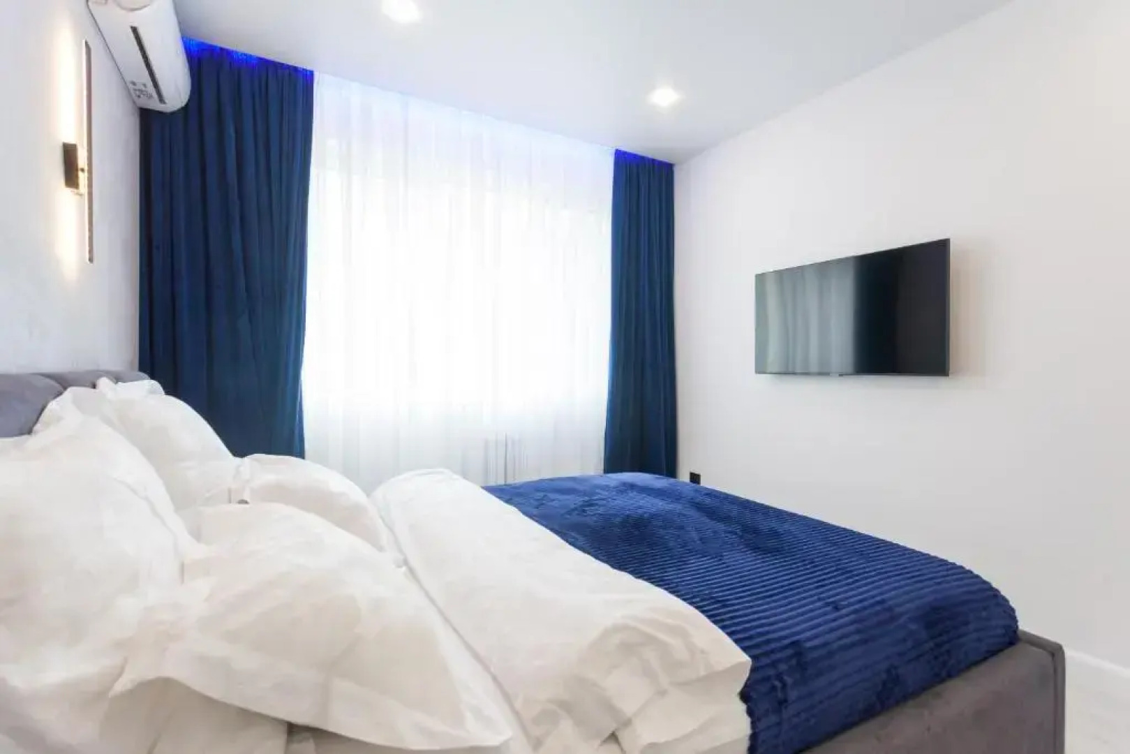 Апартаменты Трёхкомнатный Люкс, центр, площадь Победы, Черняховского 10А, Колибри#10А