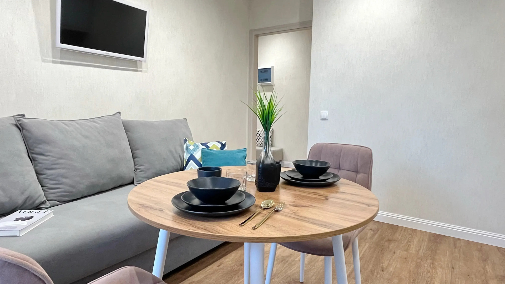 Квартира Уютная рядом с Аэропортом на тер Гусарской