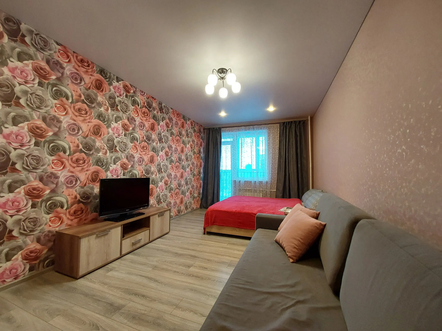 Квартира Евродвушка с видом на город