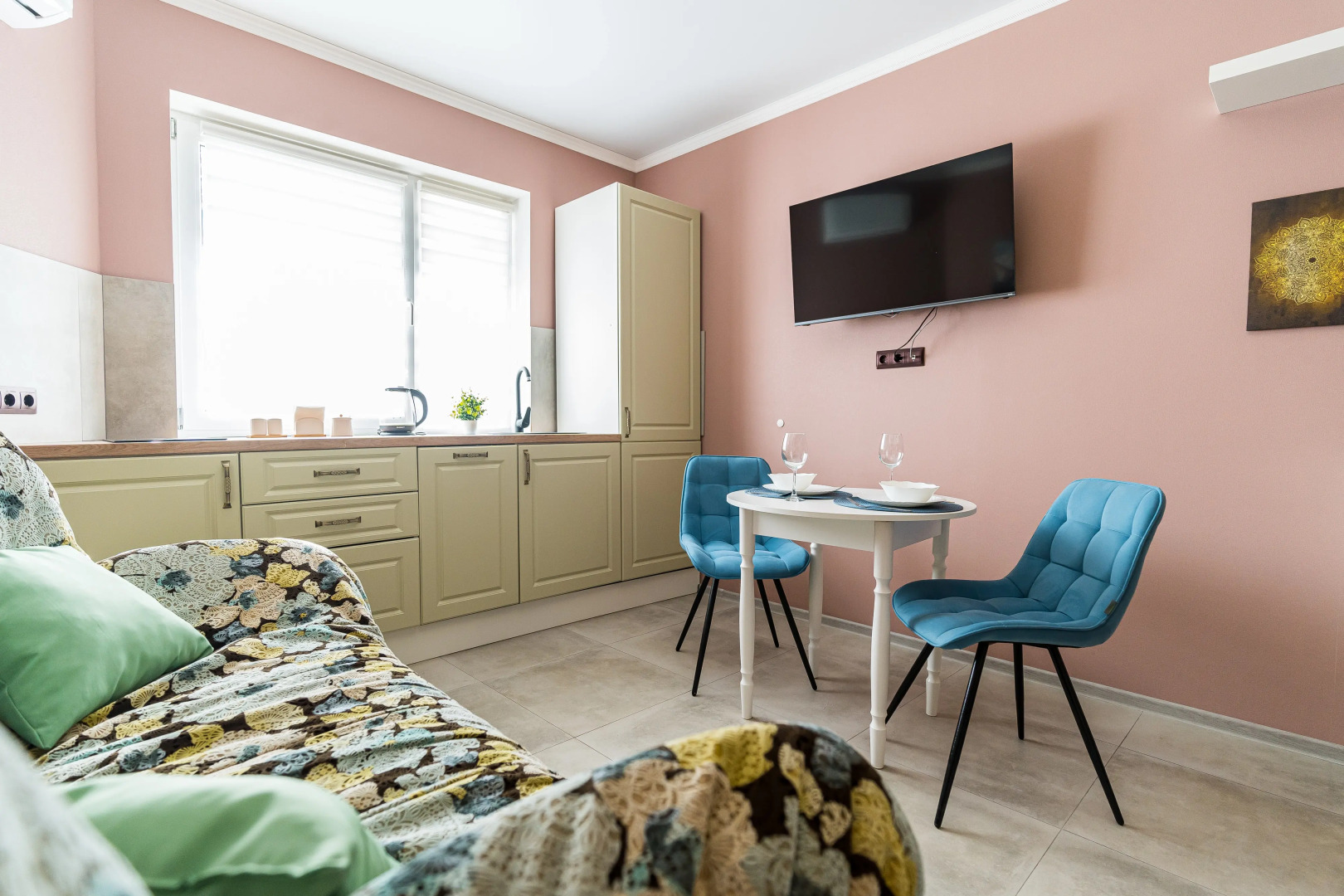 Апартаменты на Вербовой от LetoApart