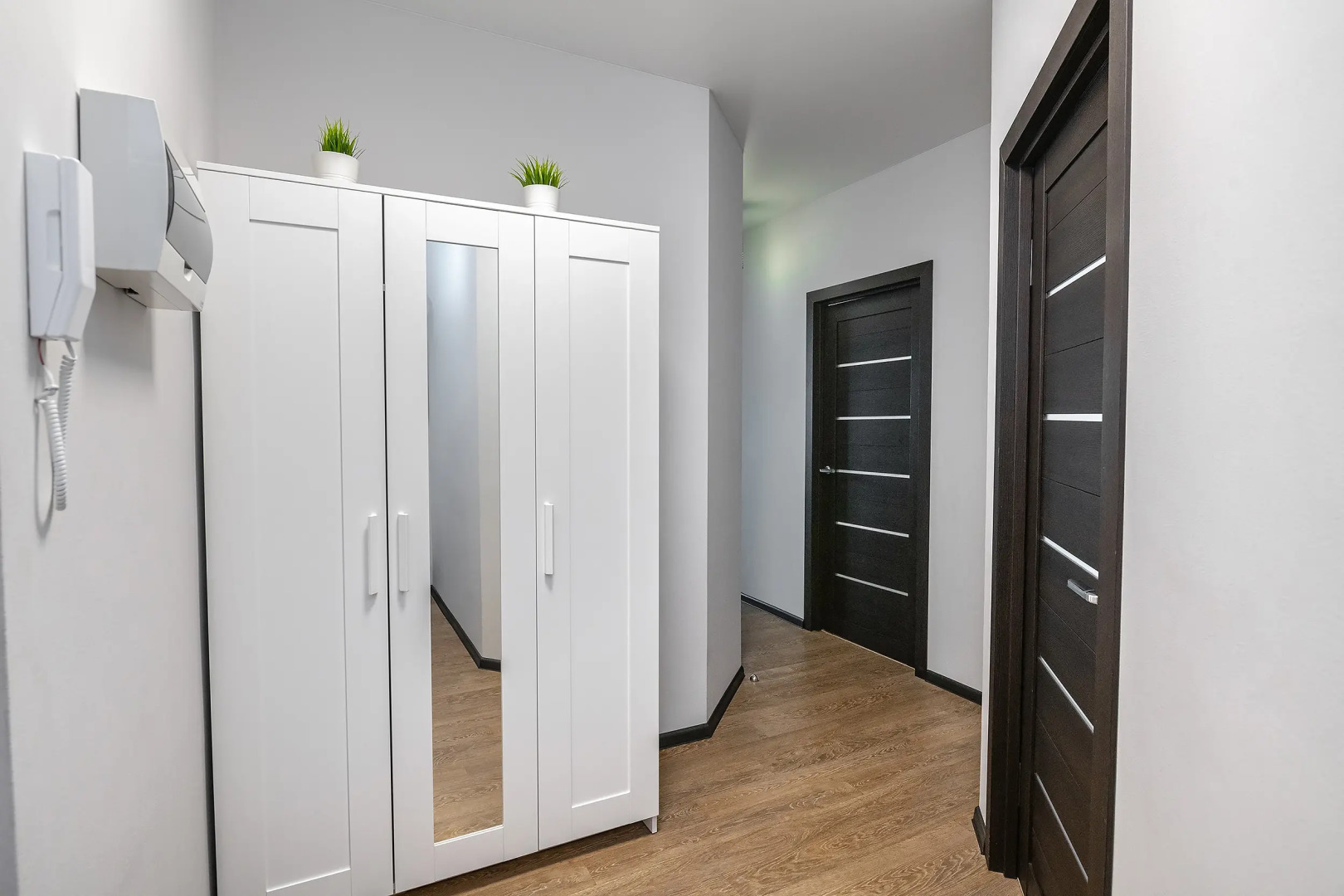 Апартаменты TopHouse на Черняховского 9 трехкомнатные