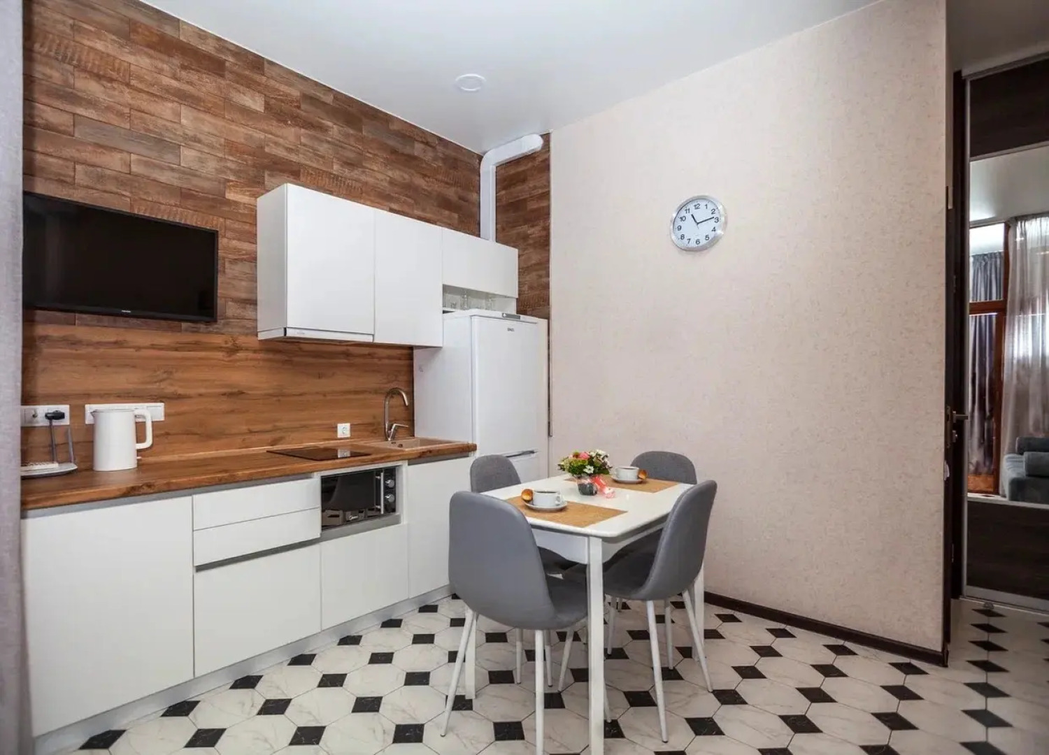 Апартаменты More Rooms на Эстонской 88/11